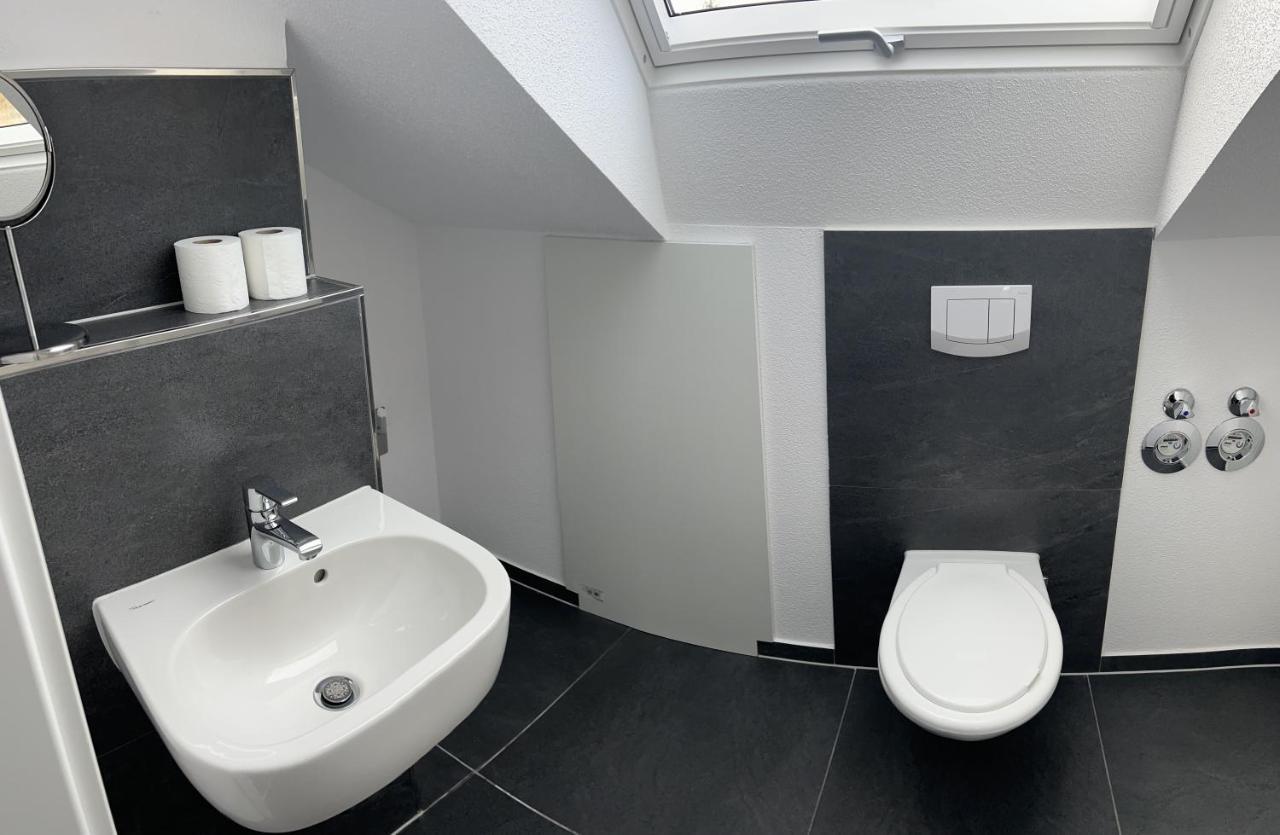 Unique Geraeumige 2 Zimmerwohnung In Tuttlingen Mit Netflix, Sauna Und Fitness Eksteriør billede